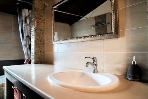 Liberis Luxury Loft Suite