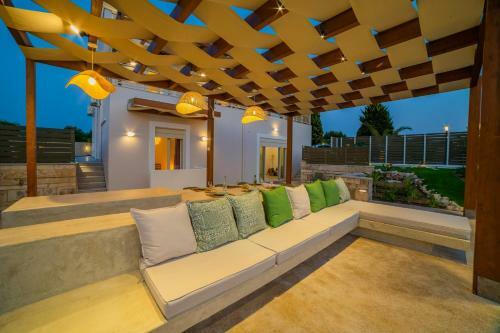 Estella Villa With Pool, Children Area, Bbq & Magnificent Views!