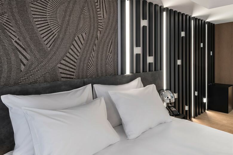 Elia Ermou Athens Hotel