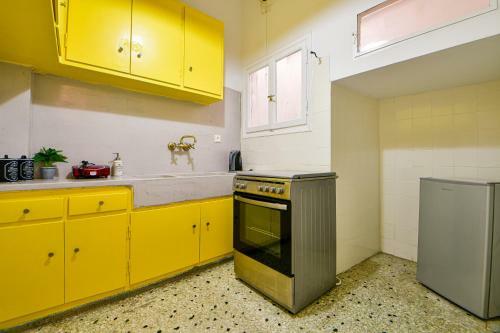 Athenian Sunny Apartment