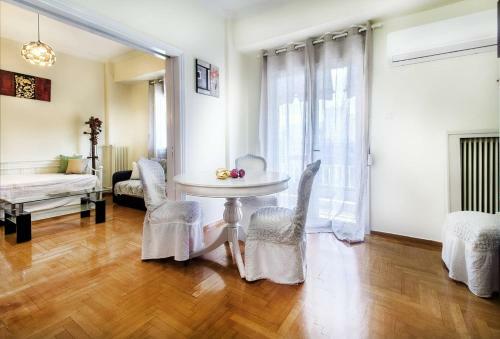 Gazi Apartment With Acropolis Views