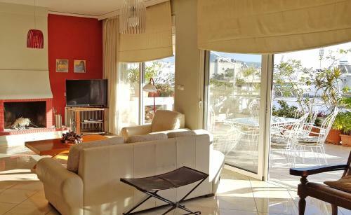 Mari-emma City Apartment