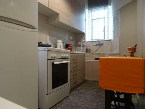 Chic Central Apartment In Evangelismos Metro Station