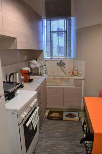 Chic Central Apartment In Evangelismos Metro Station