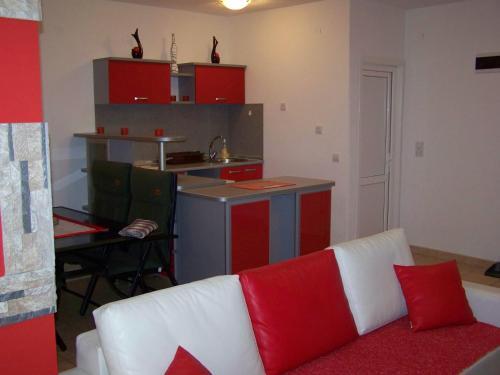 Villa Eros Apartments 2