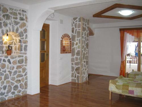 Hostal Risto's Guest House