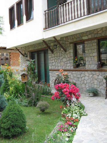 Hostal Risto's Guest House
