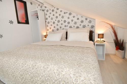 Eke Irin Apartments