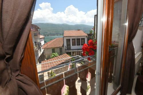 Eke Irin Apartments