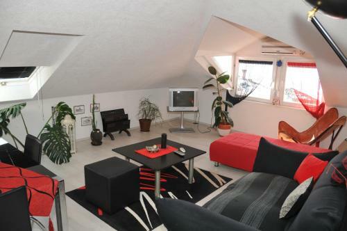 Eke Irin Apartments