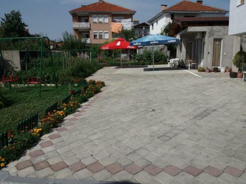 Hostal Nasteski Guest Rooms