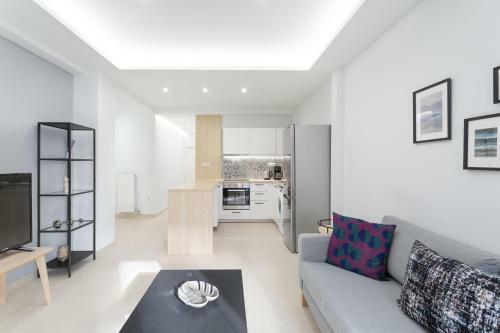 Omnia Pagrati Apartments