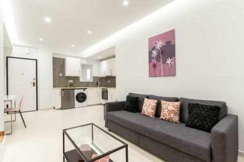 Omnia Pagrati Apartments