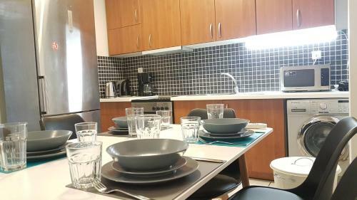 Palette Apartment Carmine - Athens Center, 6 Bd, 3 Bath