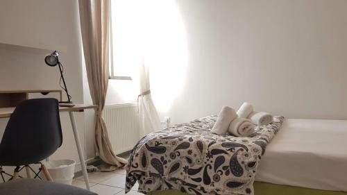 Palette Apartment Carmine - Athens Center, 6 Bd, 3 Bath