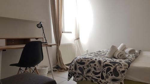 Palette Apartment Carmine - Athens Center, 6 Bd, 3 Bath