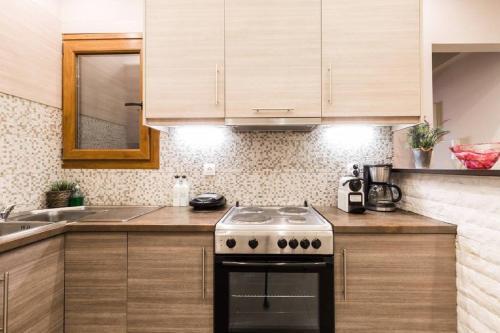 Cozy 2 Bedroom Apartment Near Acropolis (Thissio)