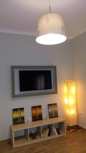 Cozy 2 Bedroom Apartment Near Acropolis (Thissio)