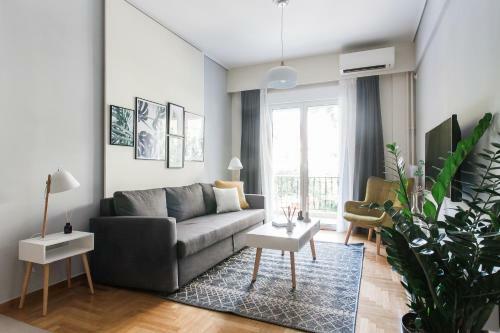 Charming & Comfy 2bd Apartment In Acropolis Area By Upstreet