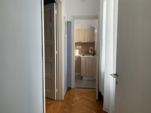 Downtown Adorable Apartment With Lycabettus View