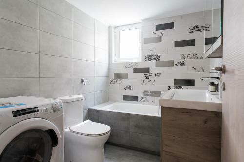 Bright 2bd Apartment In Psychiko By Upstreet