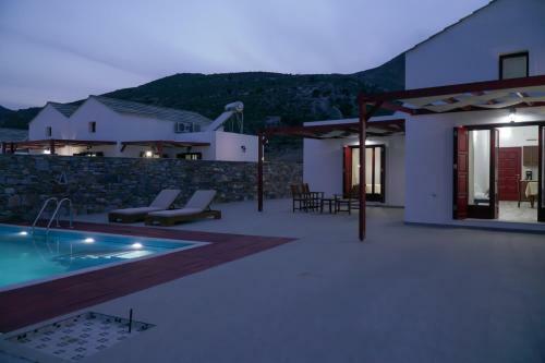 Anefanti Villas