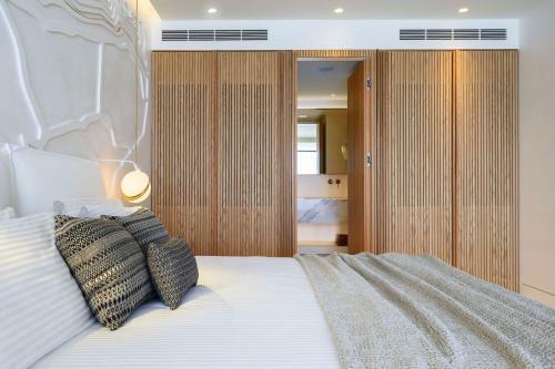 Hotel The Island Concept