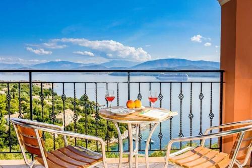 Agios Stefanos Sinion Villa Sleeps 6 Pool Air Con
