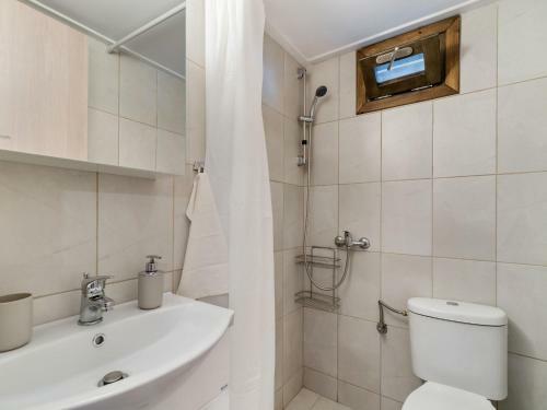 Cosy Apartment In Agios Nikolaos With Garden