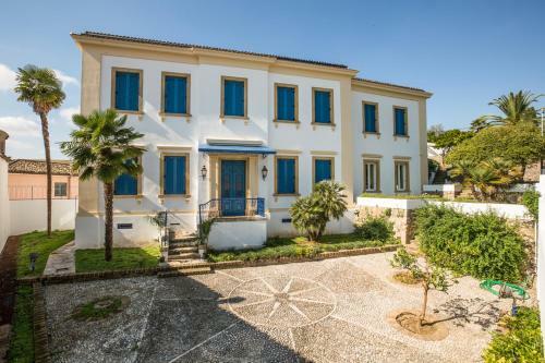 Agios Vlasios Villa Sleeps 8 With Pool And Air Con