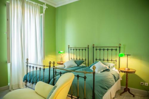 Agios Vlasios Villa Sleeps 8 With Pool And Air Con