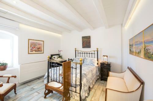 Agios Vlasios Villa Sleeps 8 With Pool And Air Con
