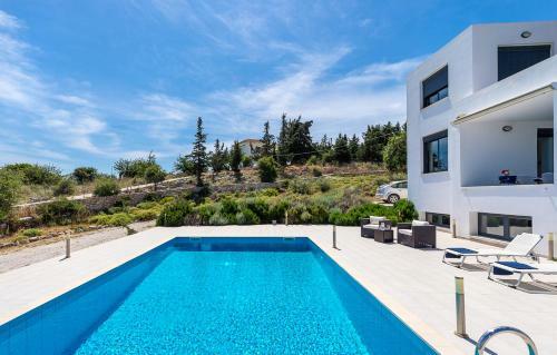 Agios Pavlos Villa Sleeps 8 With Pool And Air Con