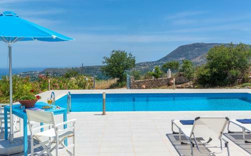 Agios Pavlos Villa Sleeps 8 With Pool And Air Con