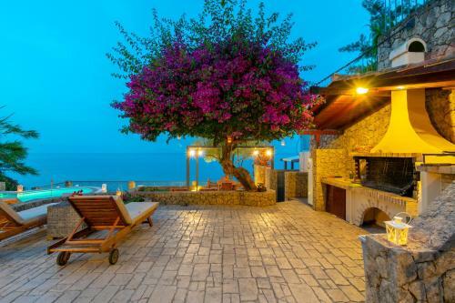 Villa Benele , Corfu