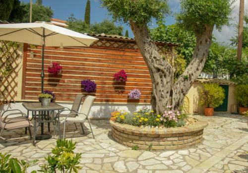 Hostal Flowers Studios