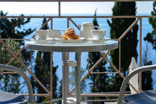 Ahai Paxos Villa