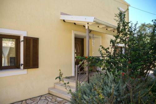 Ahai Paxos Villa