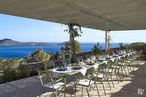 Ellinika Villa Sleeps 16 Pool Air Con Wifi