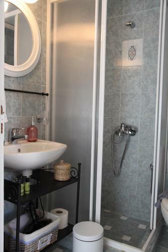 Hostal Fiera Guesthouse