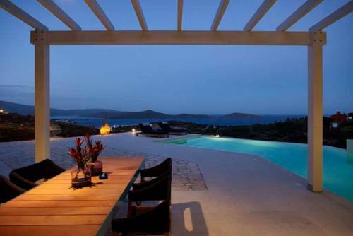 Villa King