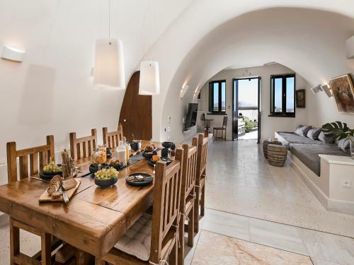 Luxury Villa Blue Dome Santorini