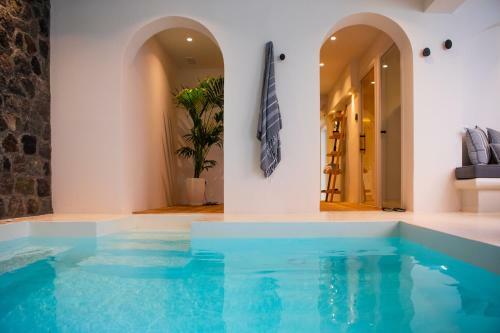 Hotel Akra Suites