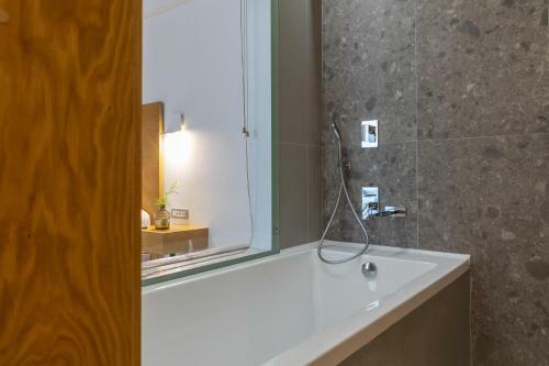 Messinian Icon Hotel & Suites