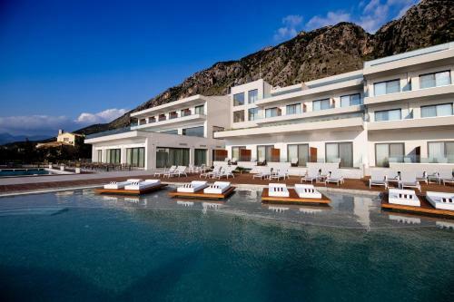 Messinian Icon Hotel & Suites