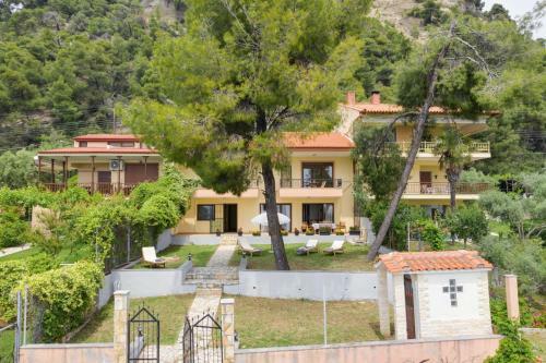 Beachfront Villa Posidi