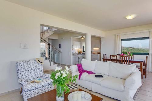 Villa Katerina & Margarita With Heated Pool