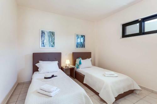 Villa Katerina & Margarita With Heated Pool