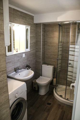 Toli Apartments