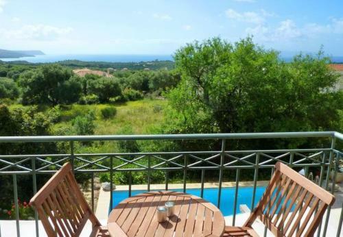 Karavadhos Villa Sleeps 5 With Pool And Air Con